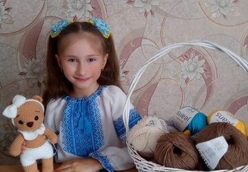 Сєрікова Єлизавета_Іграшка амігурумі Ведмежа_Гринцівський ЗЗСО